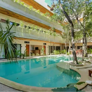 b1-etnica-tulum-residences-jungle-paradise.tulum-hotels.net/