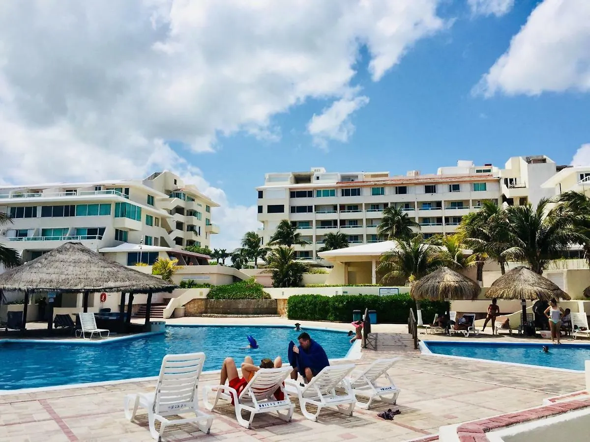 Brisas Apartment ZH Cancún